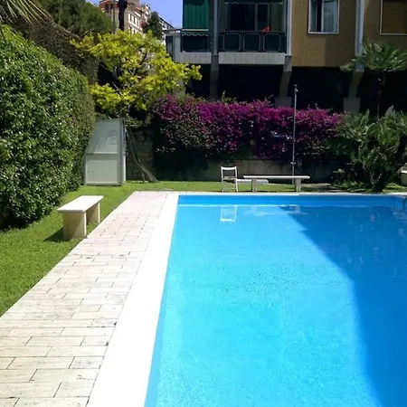 公寓 Affascinante Bilocale Con Piscina *