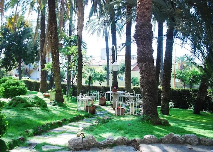 Affascinante Bilocale Con Piscina Apartmán