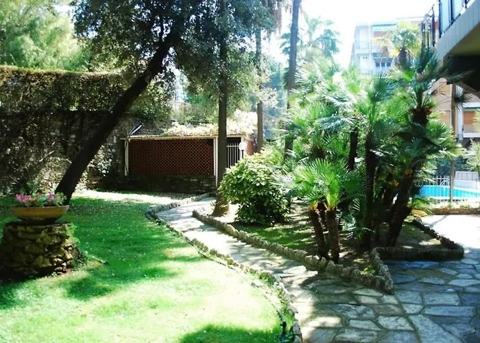 Affascinante Bilocale Con Piscina Apartmán Bordighera