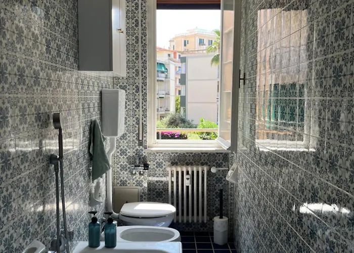 Affascinante Bilocale Con Piscina * Bordighera